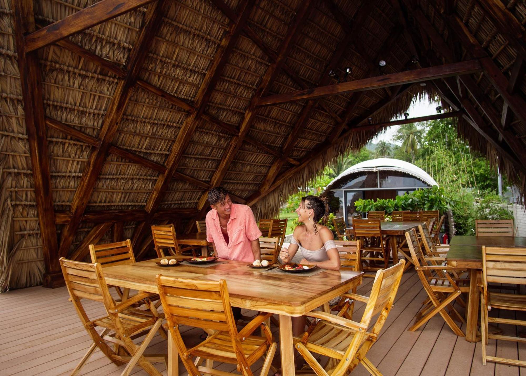 Almare Zonte - Beachfront Glamping Hotel El Zonte Exterior photo